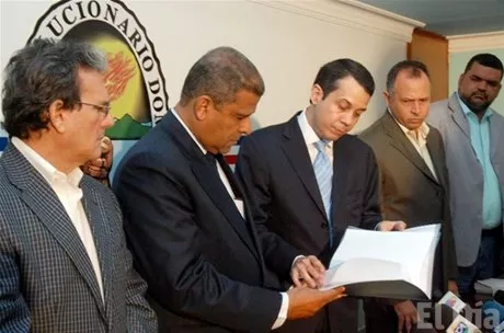 http://eldia.com.do/image/article/8/460×390/0/16FA9EA9-4AE5-49AC-84BA-CFAF9A6C6605.jpeg
