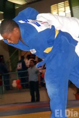 http://eldia.com.do/image/article/8/460×390/0/2A0C063E-2C66-46F5-9C60-BDFFEB804587.jpeg