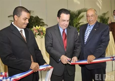 http://eldia.com.do/image/article/8/460×390/0/375A2E88-D2F7-4439-B312-6FD24DB1EDE1.jpeg