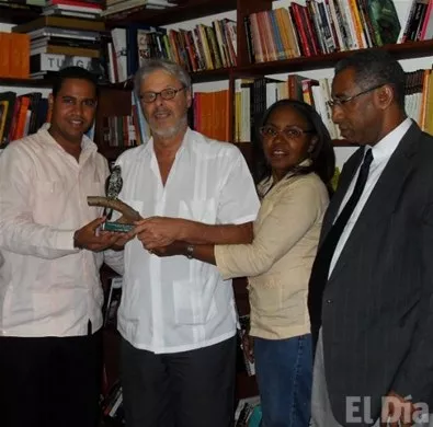 http://eldia.com.do/image/article/8/460×390/0/45CC2B8B-C13E-42C0-830F-AE28C8EB85D0.jpeg