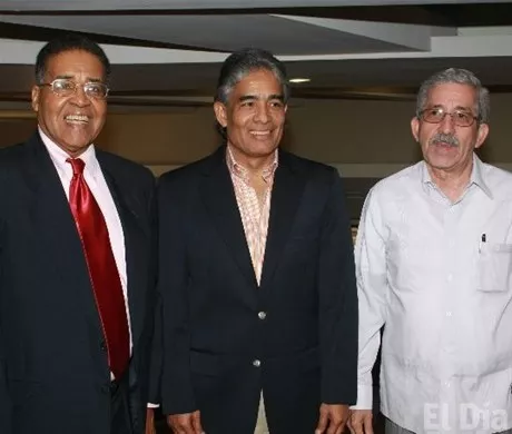 http://eldia.com.do/image/article/9/460×390/0/4C28E02E-3D0B-47E3-83D6-38F1C1CCC6E2.jpeg