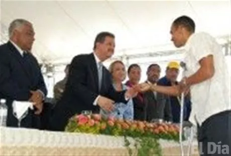 http://eldia.com.do/image/article/9/460×390/0/5AA2A540-010B-484E-8462-027A7A719D91.jpeg