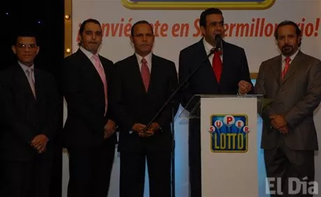 http://eldia.com.do/image/article/9/460×390/0/662BA435-B8B0-4F89-95C4-615399DE0AD1.jpeg
