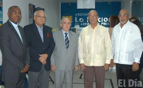 http://eldia.com.do/image/article/9/460×390/0/682BB504-E469-4E7E-BD49-FDE98A6853AE.jpeg