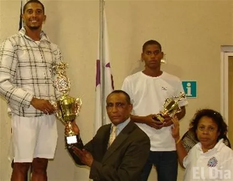 http://eldia.com.do/image/article/8/460×390/0/6C8DC6A6-B542-44D0-A900-F20BE4376C63.jpeg