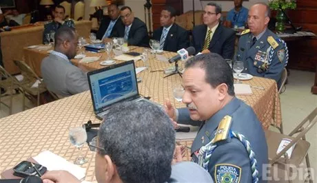 http://eldia.com.do/image/article/8/460×390/0/7D853A6B-748F-4ACF-8D75-CC321F32F84F.jpeg