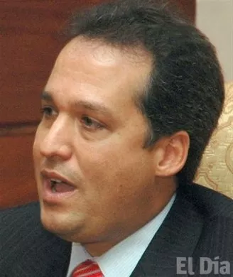 http://eldia.com.do/image/article/9/460×390/0/7F49E4AE-85CE-49FD-B337-03DEB934ED24.jpeg