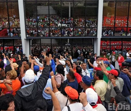 http://eldia.com.do/image/article/9/460×390/0/7F64A7D1-9707-49B7-9C8B-2112AC8D65AA.jpeg