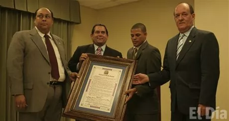 http://eldia.com.do/image/article/8/460×390/0/8554D56E-2FD3-41CD-9CEB-52BE37DC5184.jpeg