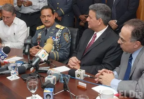 http://eldia.com.do/image/article/8/460×390/0/98502B32-6806-48AB-9AC2-AA388E123894.jpeg