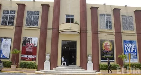 http://eldia.com.do/image/article/9/460×390/0/9A0325A7-EA19-49E2-A59A-061C25E7E932.jpeg