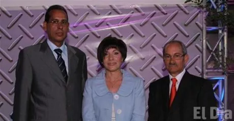 http://eldia.com.do/image/article/8/460×390/0/9E60CA7F-31C8-4A6F-86F2-376D93B238DC.jpeg