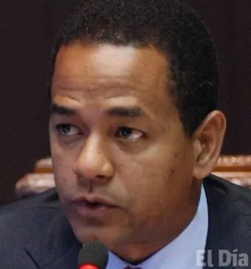 http://eldia.com.do/image/article/8/460×390/0/A2C6C4EC-3395-44A0-A391-E3EC1705888C.jpeg