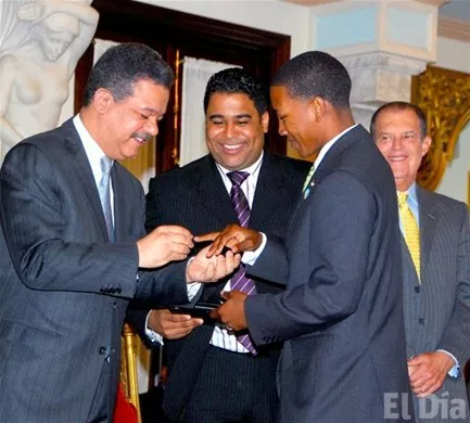 http://eldia.com.do/image/article/8/460×390/0/DA1EEF92-9496-4775-83BA-F9F38EB27FCD.jpeg