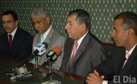 http://eldia.com.do/image/article/8/460×390/0/DC3B3791-7CB6-466A-BE31-DF06FD2FD738.jpeg