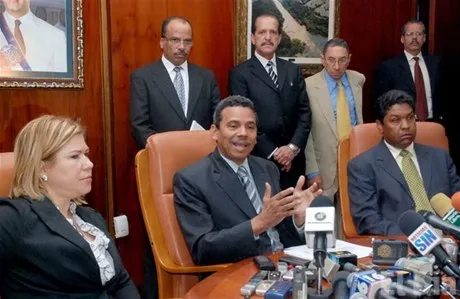 http://eldia.com.do/image/article/9/460×390/0/E3DA303B-B6A6-4F77-BDDA-70855723E281.jpeg