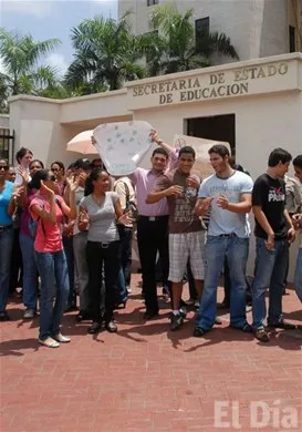 http://eldia.com.do/image/article/8/460×390/0/F3B50A0C-6B18-49D4-815B-C34A237149D0.jpeg