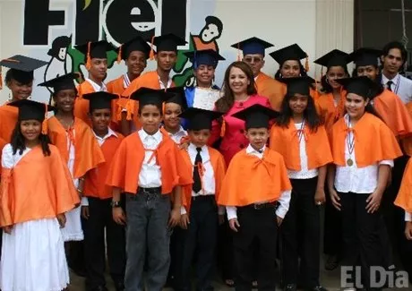 http://eldia.com.do/image/article/8/460×390/0/FE8E3F87-5CB1-4CC5-A7A5-4F717858B5B5.jpeg