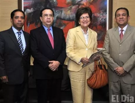http://eldia.com.do/image/article/11/460×390/0/37253AAB-E4CE-4A10-A02C-C5A670423485.jpeg