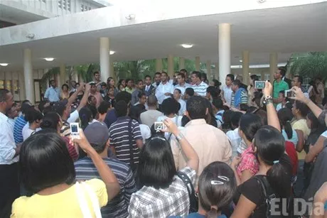 http://eldia.com.do/image/article/11/460×390/0/46744194-8D4B-45A1-A427-69C35656B964.jpeg