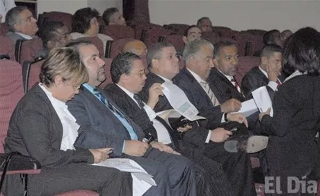 http://eldia.com.do/image/article/11/460×390/0/5927BB3D-43B2-44F7-8FE9-E1AA7D2FC982.jpeg