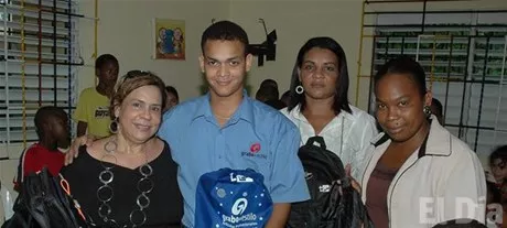 http://eldia.com.do/image/article/11/460×390/0/8D8A3966-50B7-4B07-B307-55A695E0FF08.jpeg
