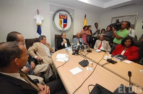http://eldia.com.do/image/article/10/460×390/0/8FF082E8-1776-42C8-AEDF-E61F5CD0CDBB.jpeg