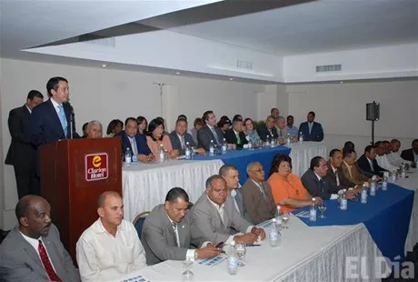 http://eldia.com.do/image/article/10/460×390/0/95B9A6B8-7A65-4955-B0BA-0E28D2239F2D.jpeg
