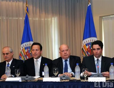 http://eldia.com.do/image/article/10/460×390/0/9B5AFCC7-34B0-4B64-A61A-40595CC2AC87.jpeg