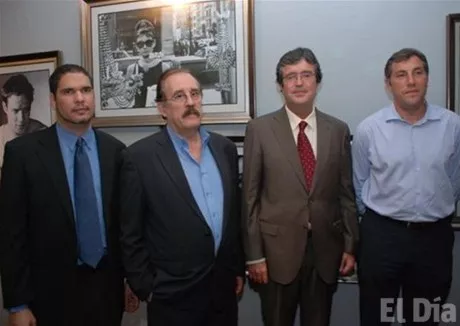 http://eldia.com.do/image/article/10/460×390/0/C814F797-BBB5-4B17-8643-8972D93478AA.jpeg