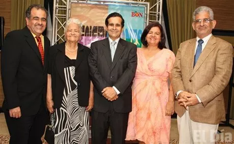 http://eldia.com.do/image/article/10/460×390/0/CA649DCA-348C-4621-B5FE-529267D0445C.jpeg