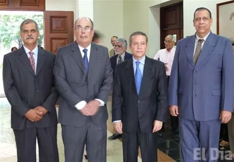 http://eldia.com.do/image/article/10/460×390/0/E11397E4-6C63-4DCE-B4B9-B23652D7859F.jpeg