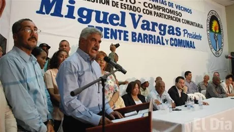 http://eldia.com.do/image/article/10/460×390/0/E5230928-0D70-4488-B1A1-ED4830415376.jpeg