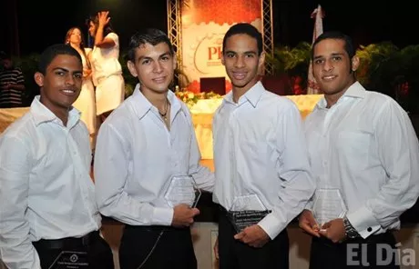 http://eldia.com.do/image/article/11/460×390/0/EE39EA09-3E05-416A-A3A6-594B71EA0491.jpeg