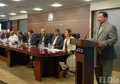 http://eldia.com.do/image/article/10/460×390/0/F755C09E-F3DA-4A95-8EB3-ECB2A3CED9C8.jpeg