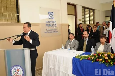 http://eldia.com.do/image/article/12/460×390/0/0DAD52E5-DDF9-4B72-8D26-2C2117CF039E.jpeg
