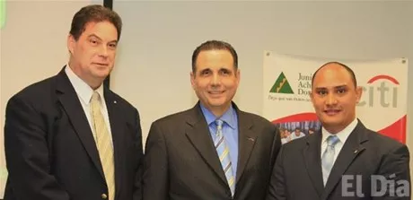 http://eldia.com.do/image/article/13/460×390/0/188B98E0-6AC6-4EB5-9725-990D4D892653.jpeg
