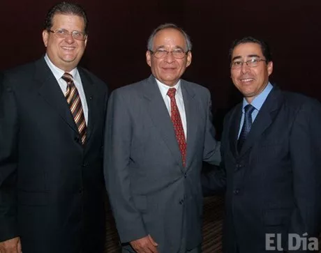 http://eldia.com.do/image/article/12/460×390/0/7574B30B-35B7-4186-A587-3C84AB56EBEE.jpeg