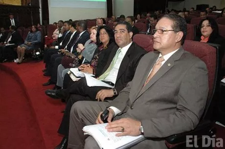 http://eldia.com.do/image/article/12/460×390/0/7DDEA4A7-CECC-4399-9625-894F6C954AD5.jpeg