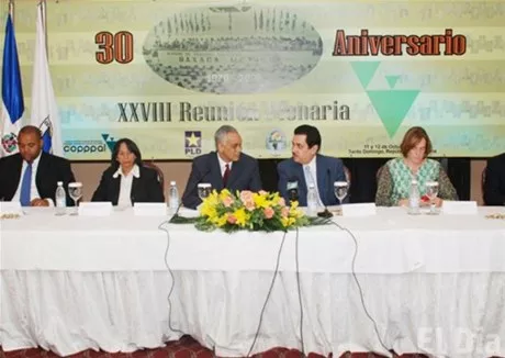 http://eldia.com.do/image/article/12/460×390/0/844DF9BF-40CC-47CA-BFC4-AD14F093396D.jpeg