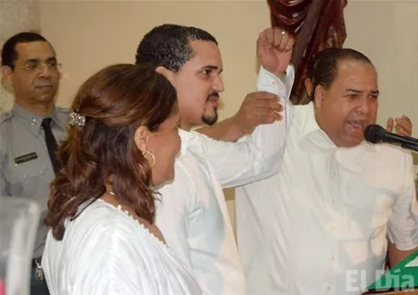 http://eldia.com.do/image/article/13/460×390/0/C97BA6B2-AE73-4376-BB65-70F0AB3CE5EE.jpeg