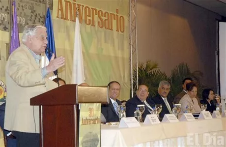 http://eldia.com.do/image/article/12/460×390/0/DAA1A99A-15E8-47B6-91E7-7CF0B67EFE3C.jpeg