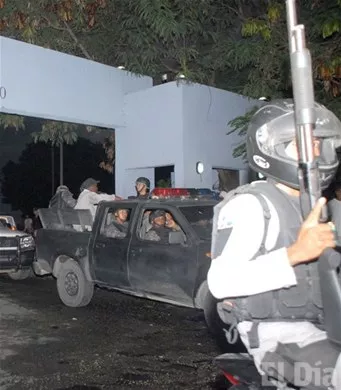 http://eldia.com.do/image/article/15/460×390/0/03071FF8-D03A-4D96-B443-9A79E4A1C46A.jpeg