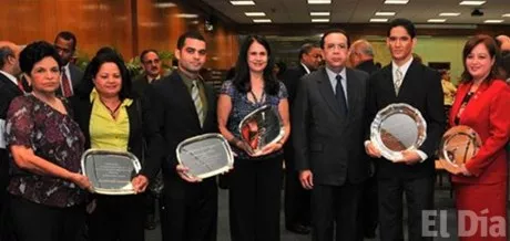 http://eldia.com.do/image/article/14/460×390/0/4027C3EE-8E03-4CFB-8151-D7BDDA5D78F6.jpeg