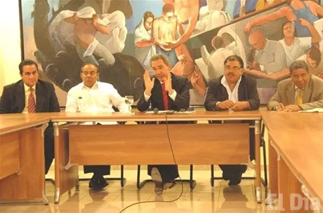 http://eldia.com.do/image/article/15/460×390/0/4F653C95-00D0-4858-829C-4E0908C1E2FA.jpeg