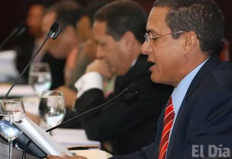 http://eldia.com.do/image/article/15/460×390/0/5D52D638-1F8C-4CA6-A769-BFD396618980.jpeg