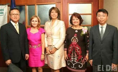 http://eldia.com.do/image/article/14/460×390/0/9F738397-1D63-4968-BB87-427BC891E9E2.jpeg