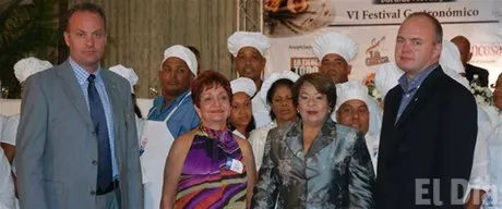 http://eldia.com.do/image/article/16/460×390/0/9FE3CF55-5D94-4E5D-8ABB-84A1AB7A6E9E.jpeg