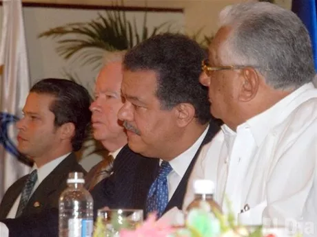 http://eldia.com.do/image/article/16/460×390/0/B0E4AFCE-F28F-4AAA-9FC6-3E32BCCF6F01.jpeg