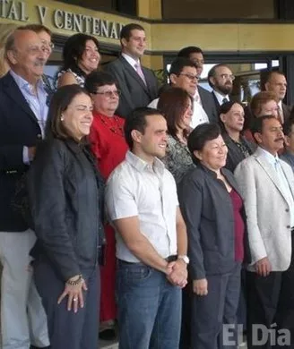 http://eldia.com.do/image/article/15/460×390/0/C0FFF9F7-C244-4305-BF53-504987444F05.jpeg